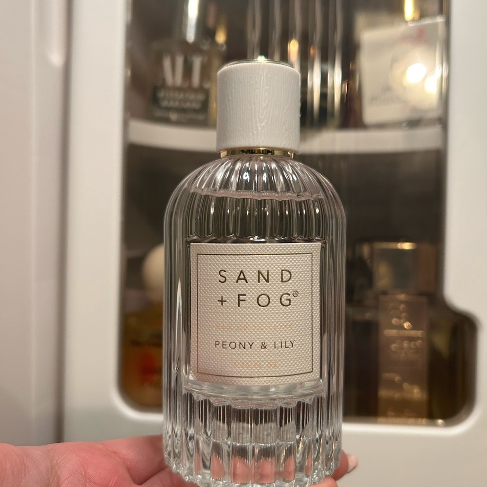 Peony & Lily EDT- Sand and Fog